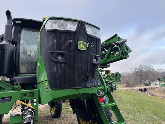 Image of John Deere R4038 equipment image 2