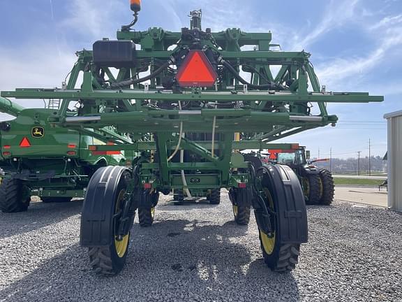 Image of John Deere R4038 equipment image 3