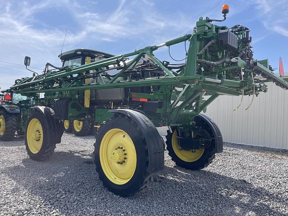 Image of John Deere R4038 equipment image 2