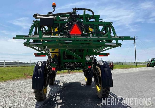 Image of John Deere R4038 equipment image 3