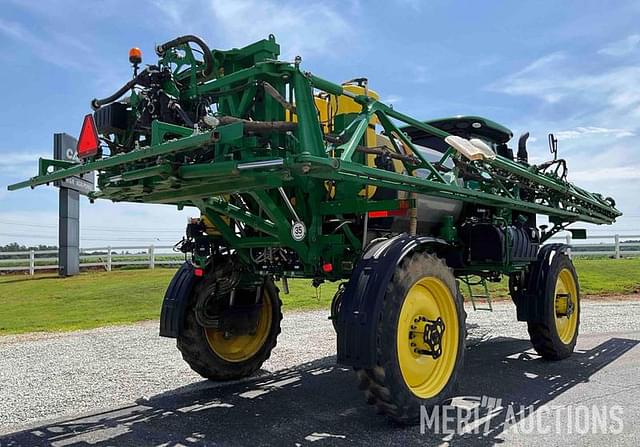 Image of John Deere R4038 equipment image 4