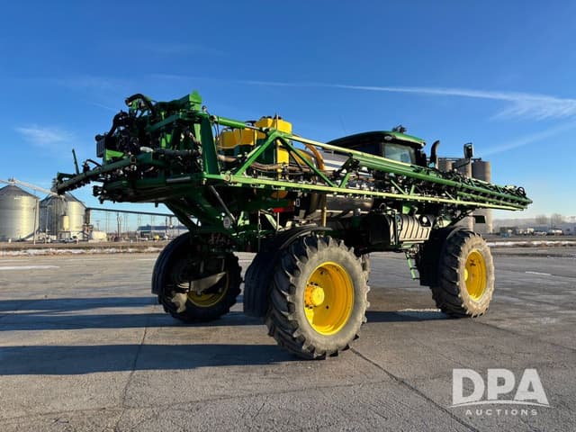 Image of John Deere R4030 equipment image 4