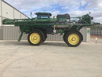 Main image John Deere R4044