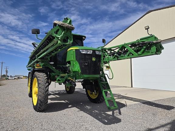 Image of John Deere R4044 equipment image 1