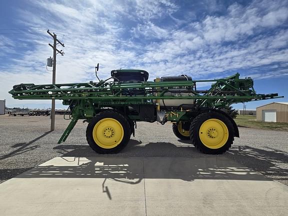 Image of John Deere R4044 equipment image 4