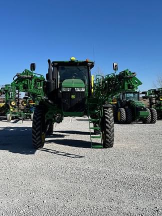 Image of John Deere R4044 equipment image 2