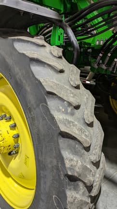 Image of John Deere R4044 equipment image 2