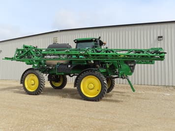 Main image John Deere R4044