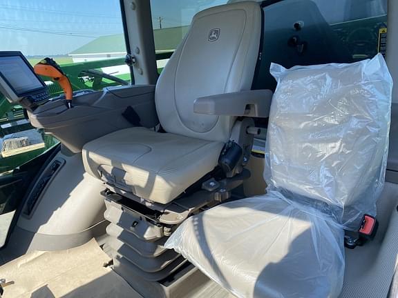 Main image John Deere R4044 6