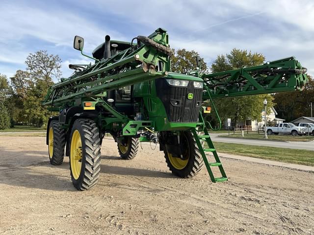 Image of John Deere R4044 equipment image 2