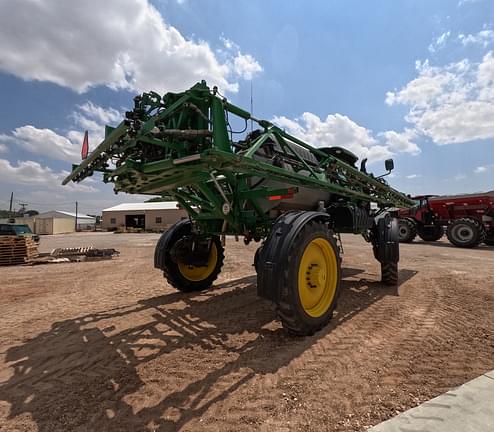 Image of John Deere R4044 equipment image 4