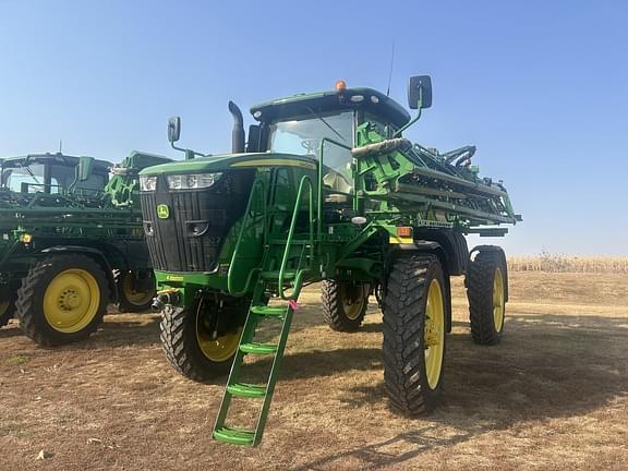 Image of John Deere R4044 equipment image 1