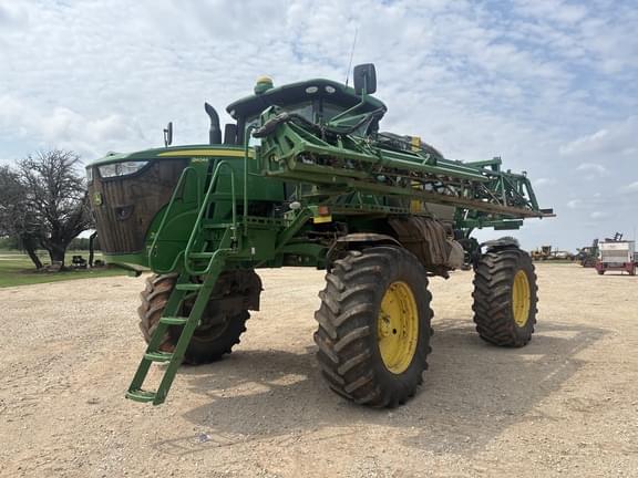 Image of John Deere R4044 equipment image 2