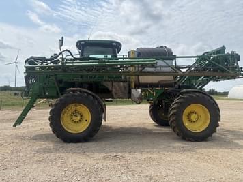 Main image John Deere R4044