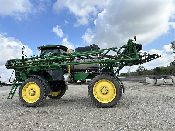 Image of John Deere R4044 equipment image 4
