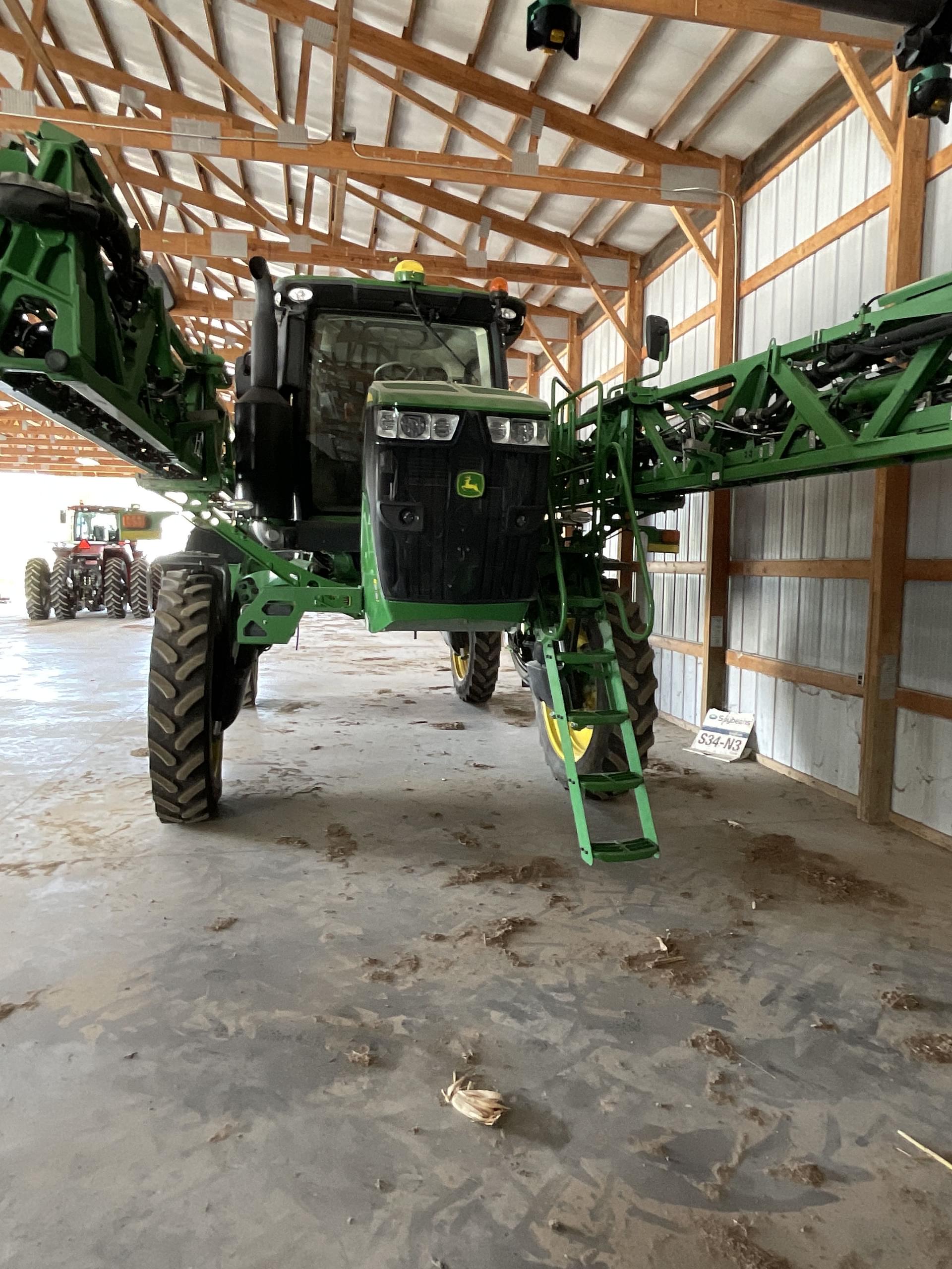 Main image John Deere R4044 14
