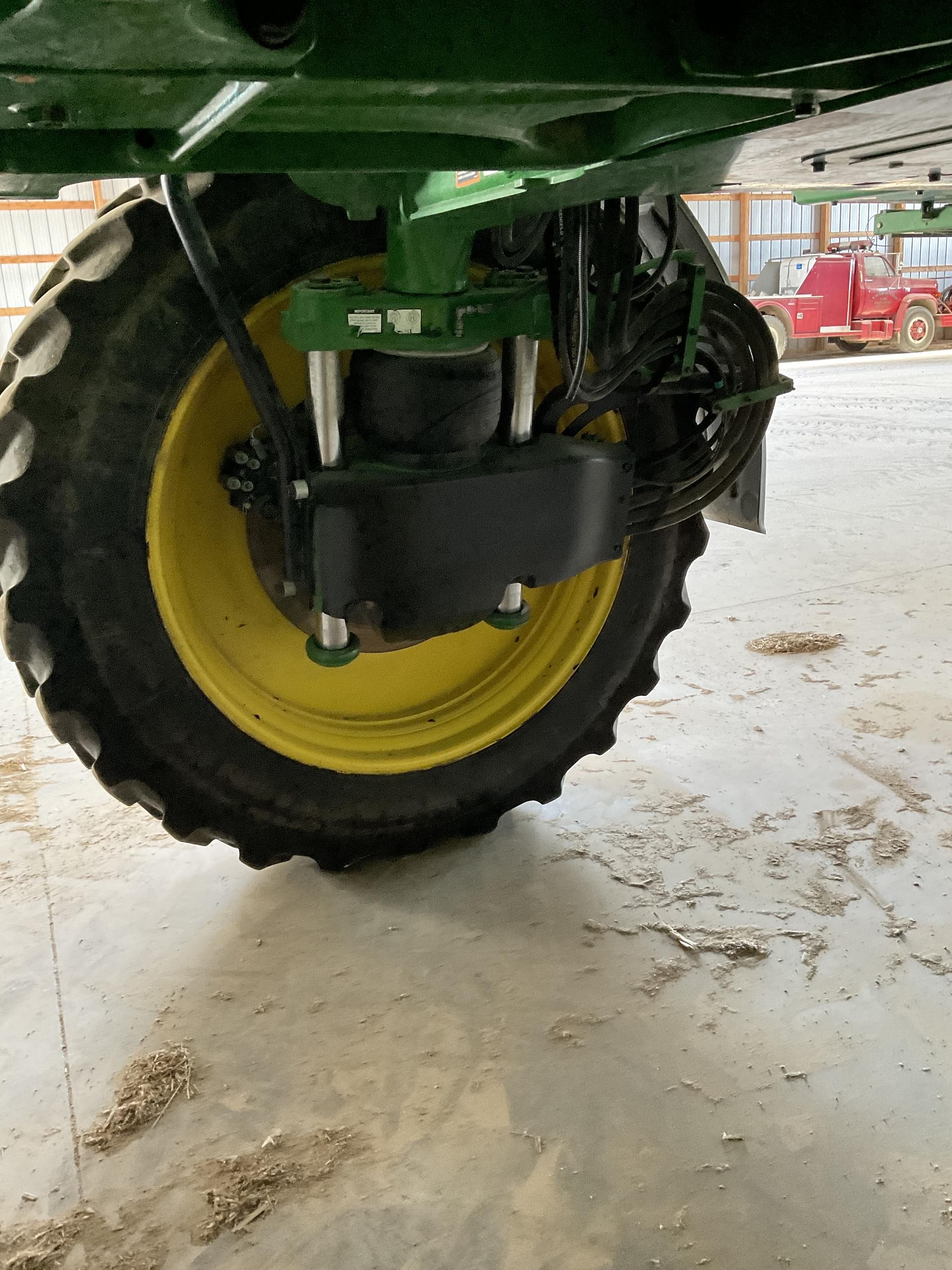 Main image John Deere R4044 9