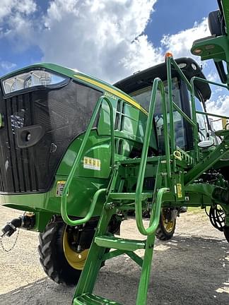 Image of John Deere R4044 equipment image 1