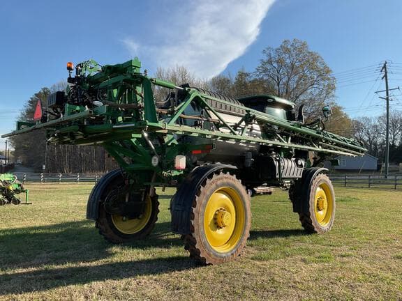 Image of John Deere R4044 equipment image 3