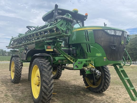2021 John Deere R4044 Equipment Image0