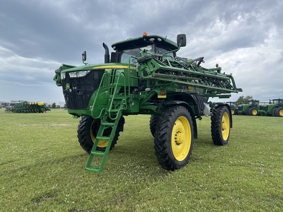 Main image John Deere R4044