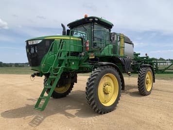 Main image John Deere R4044