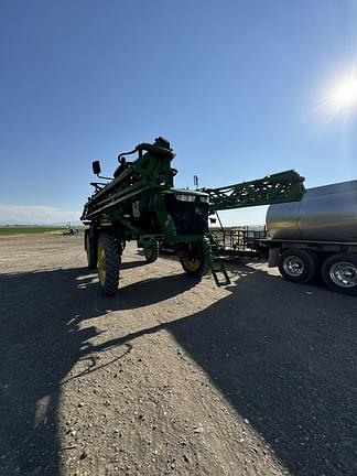 Image of John Deere R4044 equipment image 1