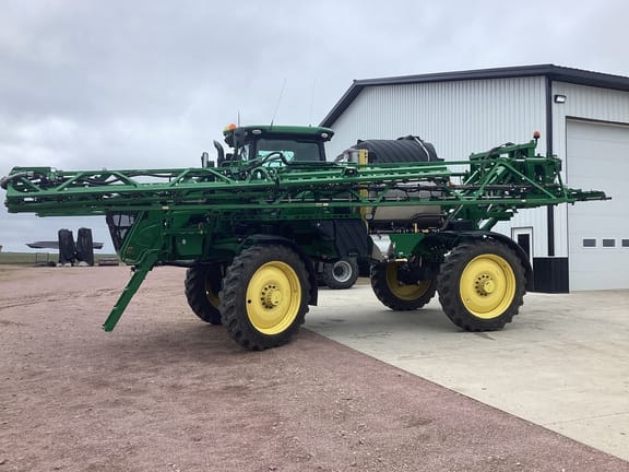 2021 John Deere R4044 Equipment Image0