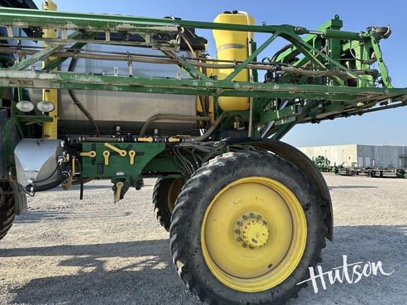 Image of John Deere R4044 equipment image 2