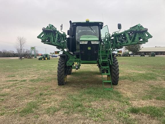 Image of John Deere R4044 equipment image 1