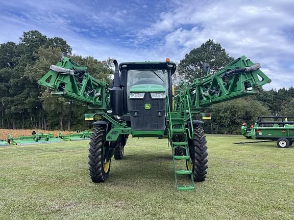 Image of John Deere R4044 equipment image 1