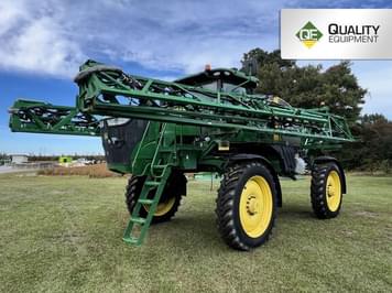 Main image John Deere R4044
