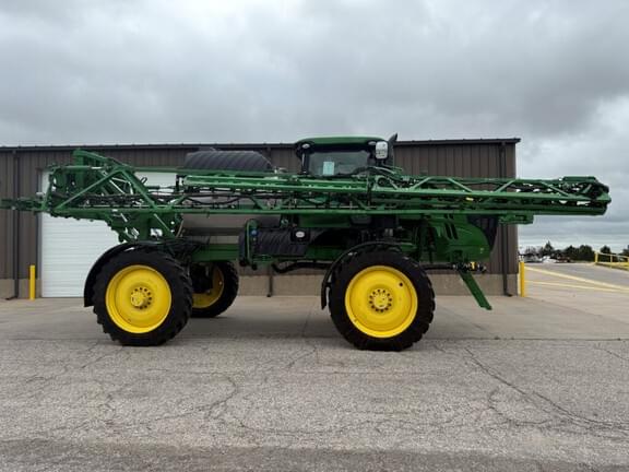 Image of John Deere R4044 Primary image