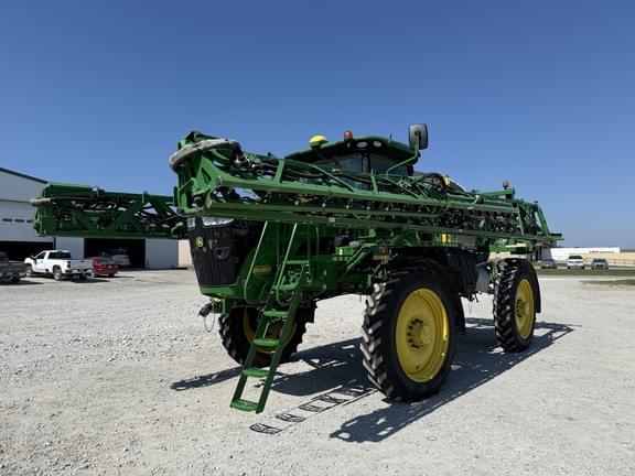 Image of John Deere R4044 Primary image