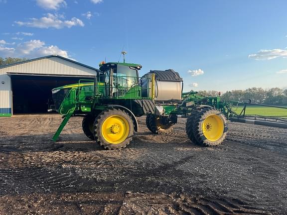 Image of John Deere R4044 Primary image