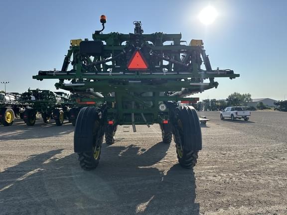 Image of John Deere R4044 equipment image 4