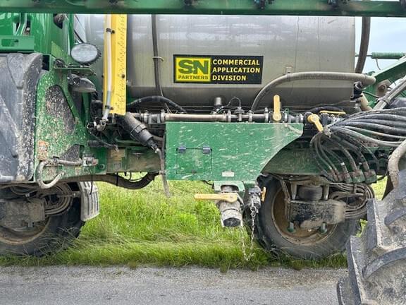 Image of John Deere R4044 equipment image 2