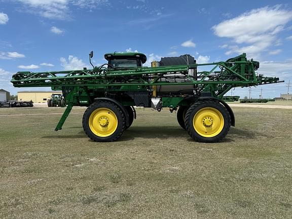 Image of John Deere R4044 Primary image