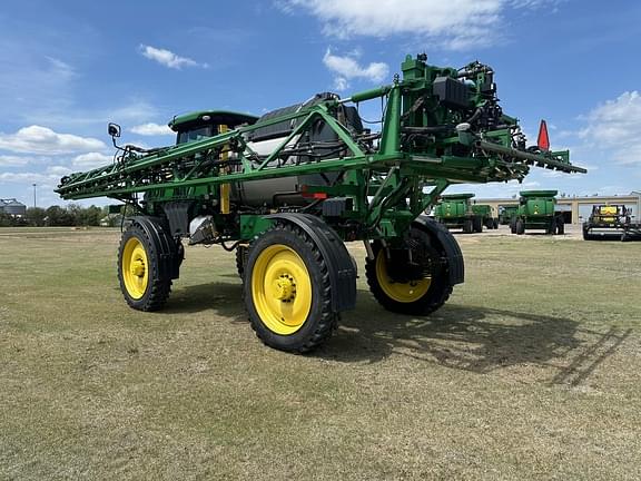 Image of John Deere R4044 equipment image 2