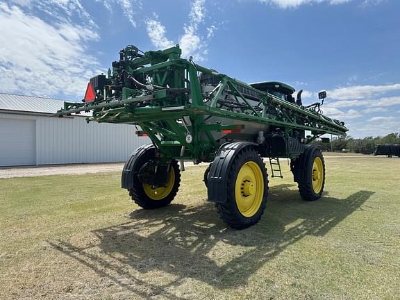 Image of John Deere R4044 equipment image 4