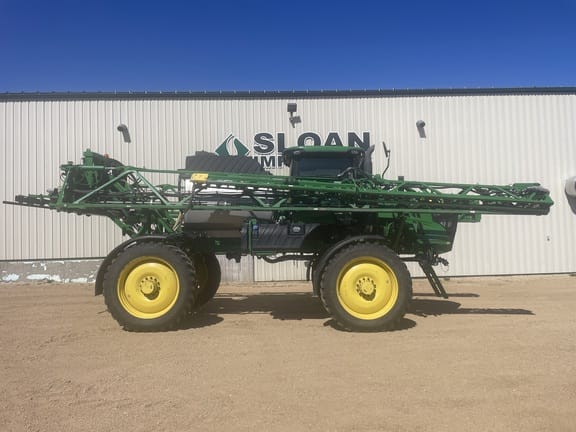 Main image John Deere R4044
