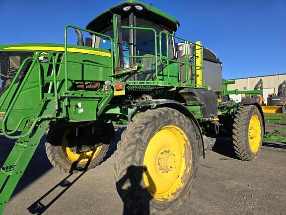 Image of John Deere R4044 equipment image 2