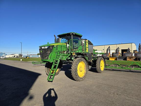 Image of John Deere R4044 equipment image 4