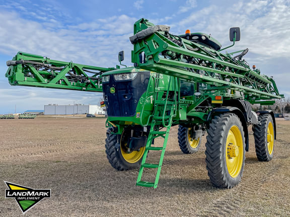 Main image John Deere R4044