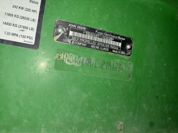 Image of John Deere R4044 equipment image 2