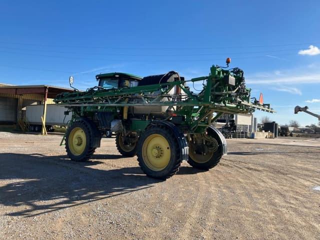 Image of John Deere R4044 equipment image 3