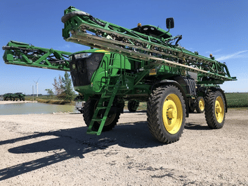 Main image John Deere R4044