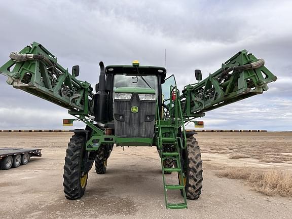 Image of John Deere R4044 equipment image 3