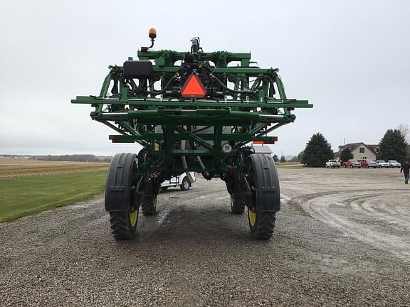 Image of John Deere R4044 equipment image 3