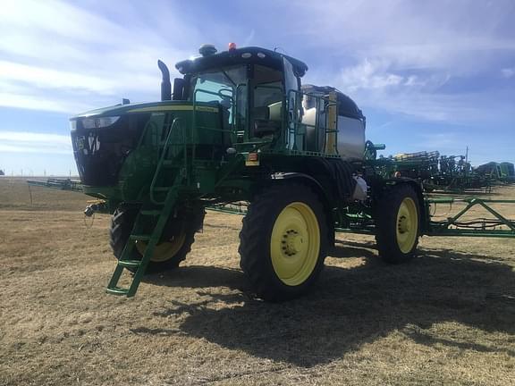 Image of John Deere R4044 equipment image 2